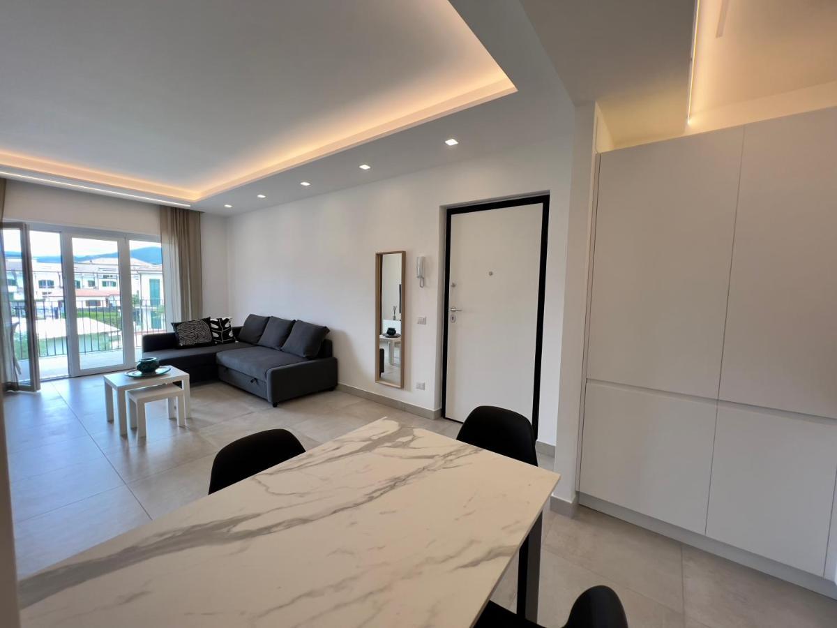 Naiade Apartment - Parcheggio Privato Coperto Incluso Isola di Liri Екстериор снимка