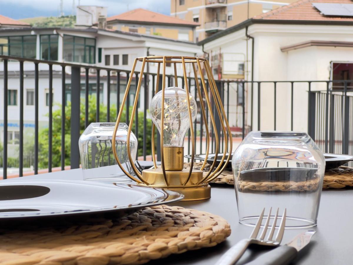 Naiade Apartment - Parcheggio Privato Coperto Incluso Isola di Liri Екстериор снимка